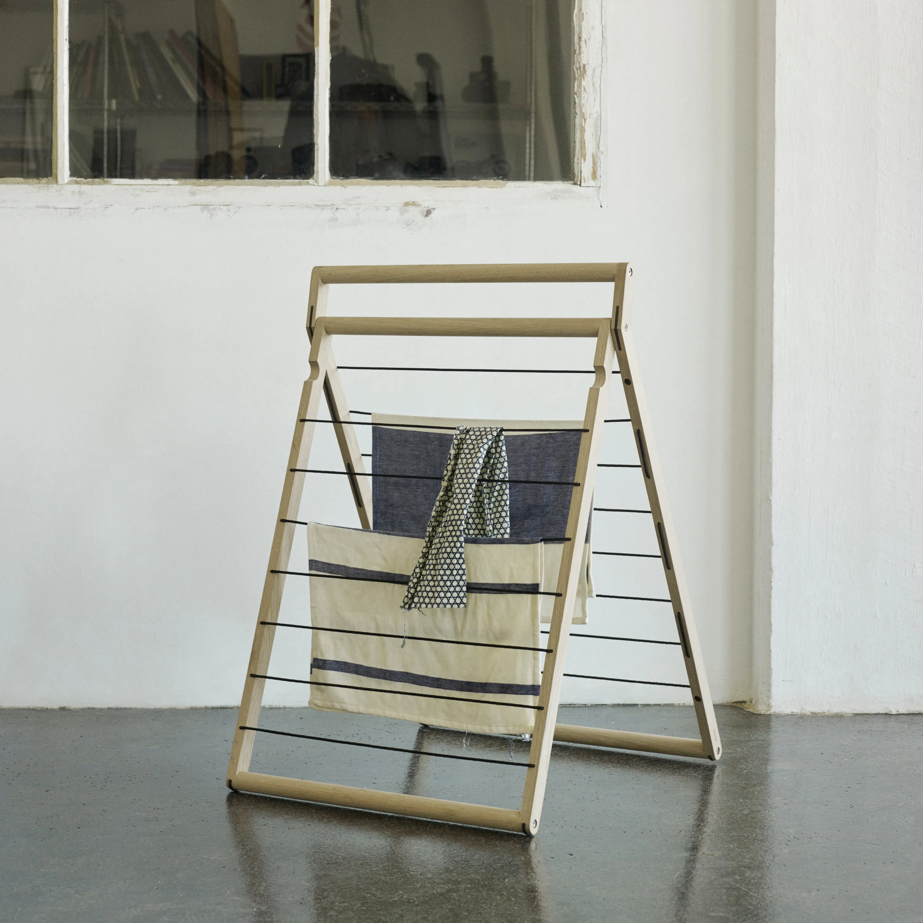 Fritz Hansen Dryp Drying Rack