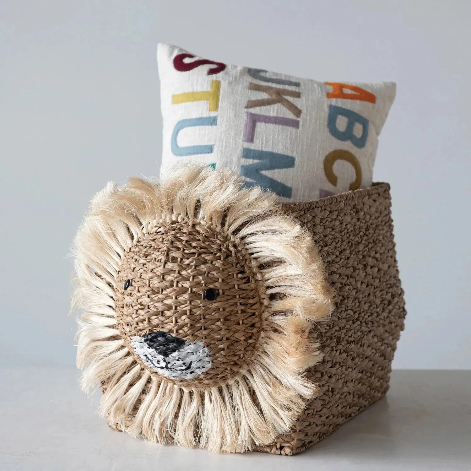 Hand-Woven Bankuan Lion Basket