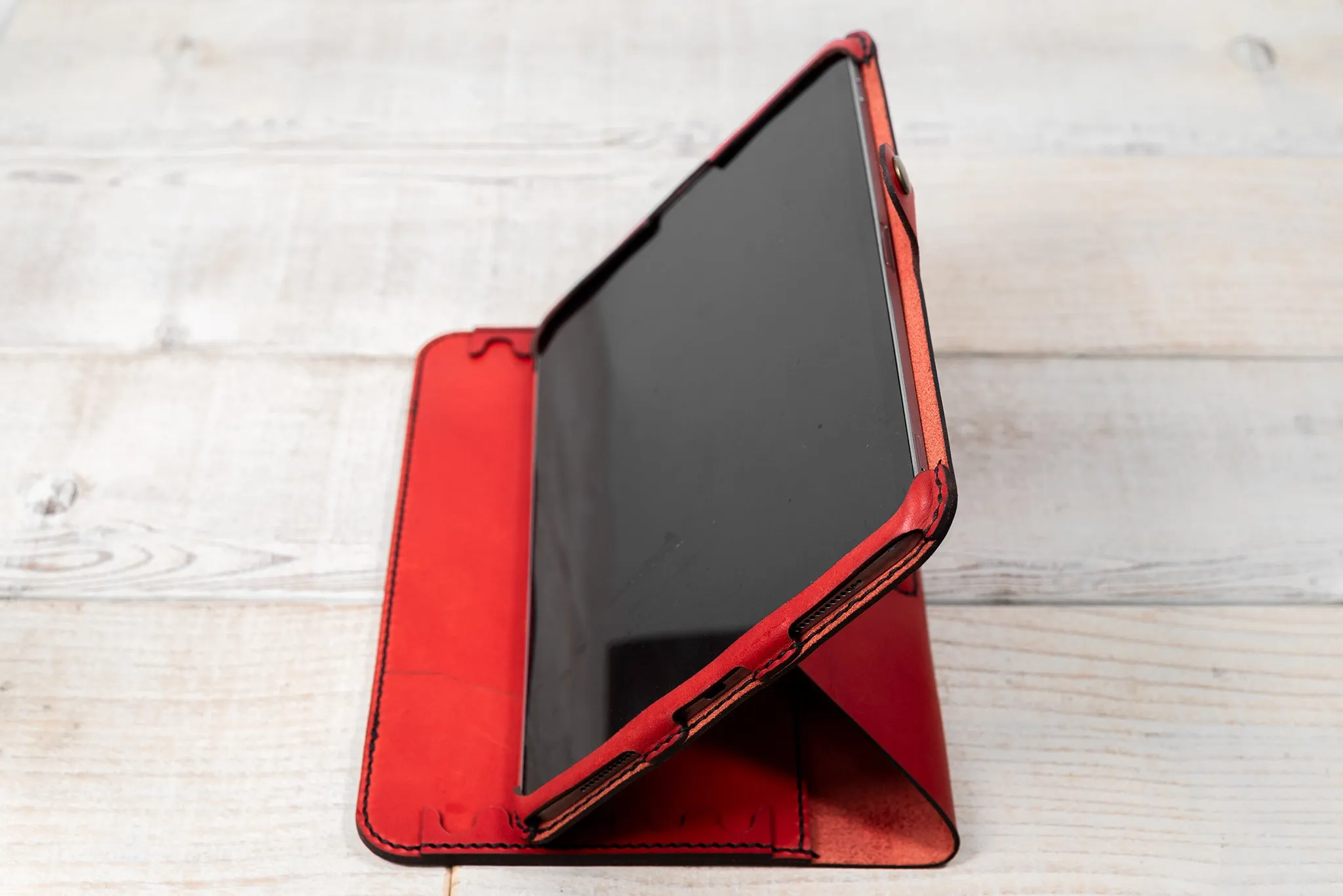 iPad Pro 11 2018 Leather Tablet Case Stand | Red