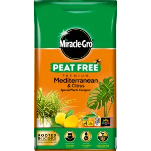 Miracle-Gro Premium Mediterranean & Citrus Compost, Peat free 10L Bag